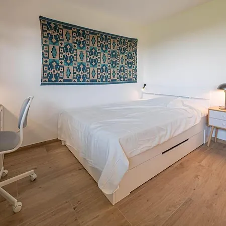 New & Stylish In Prime Location Lausanne